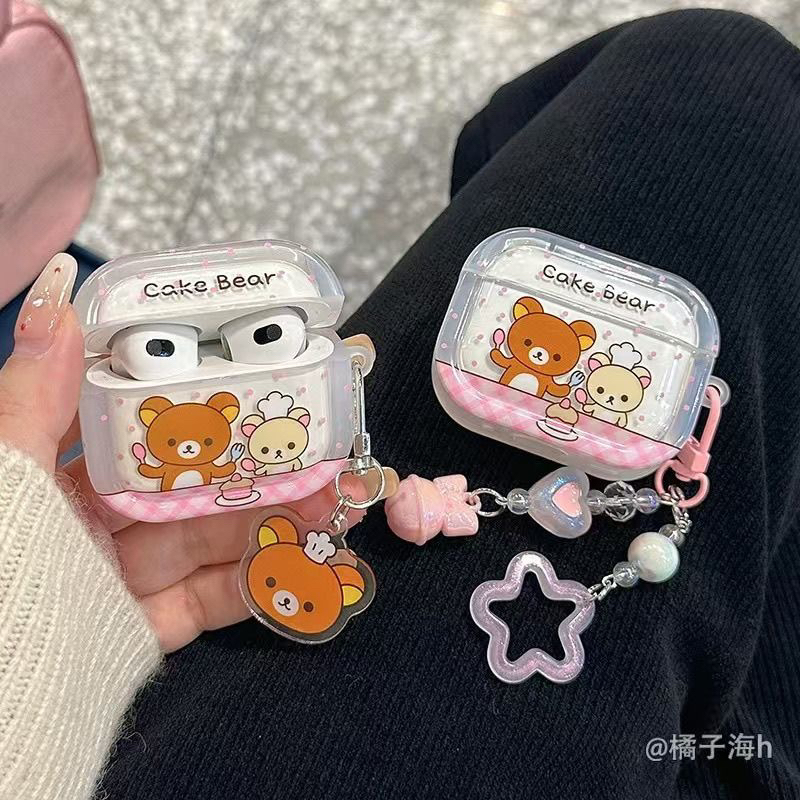 蓝格纹凯蒂猫适用倍思w04pro新款2023耳机保护套软壳倍思E3带挂件