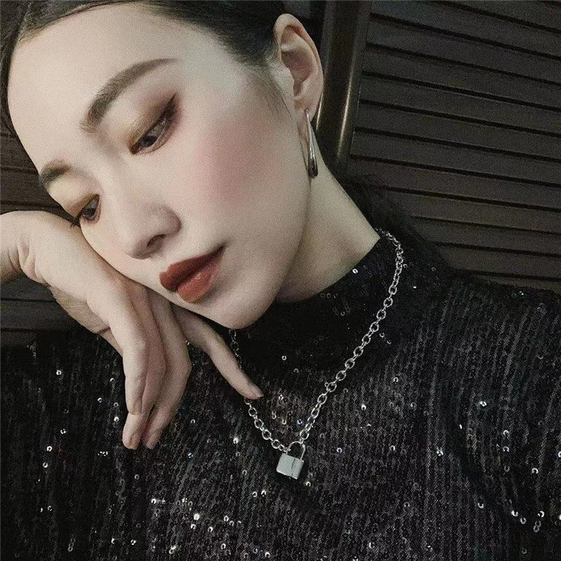 项链欧美简约小红书锁头ins风