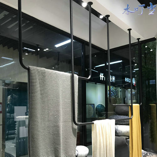 窗帘服装婚纱黑色上墙展示架