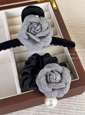 小香风灰色山茶花丝绒抓夹女大号鲨鱼夹扎头发发圈2026新款头饰品