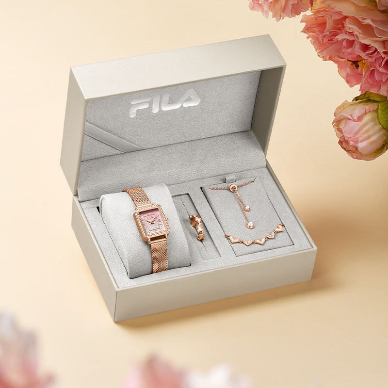 FILA斐乐手表女士满天星轻奢时尚小方石英表闺蜜女友生日送礼6600