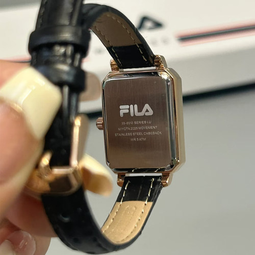 FILA斐乐手表女款复古简约小众女士腕表女生生日情人节礼物6512