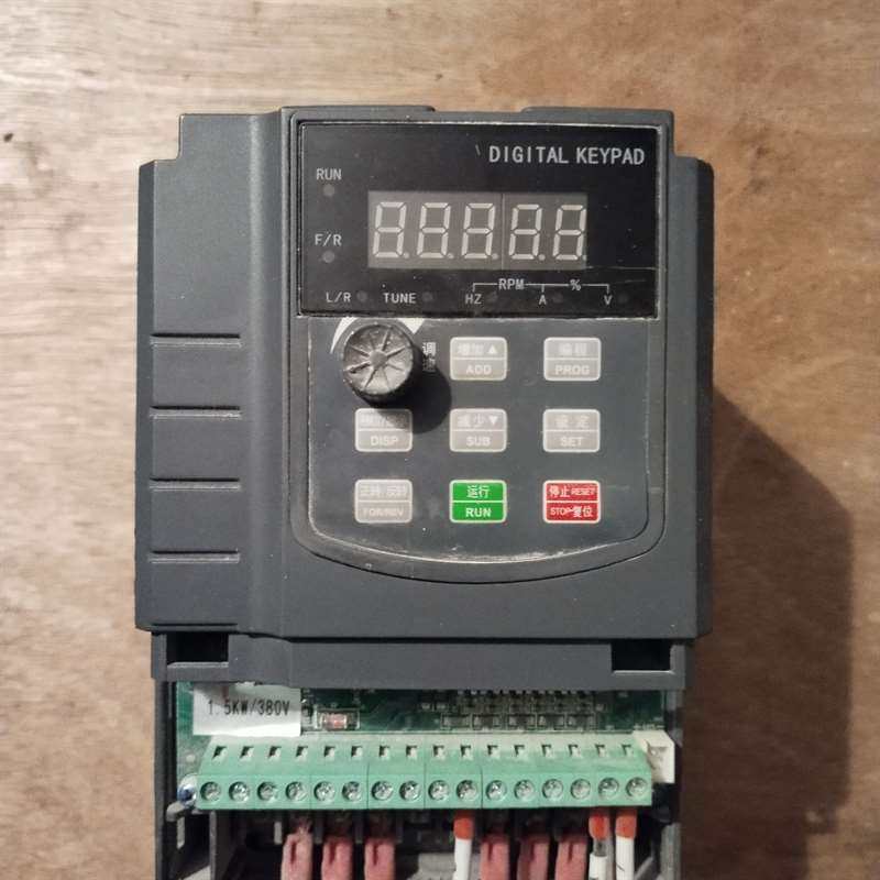 议价SJZO变频器ZQ511W－1R5G3B－B缺盖适用,电子元器件市场,其它元器件,淘宝优惠券,粉丝福利购,淘宝优惠卷