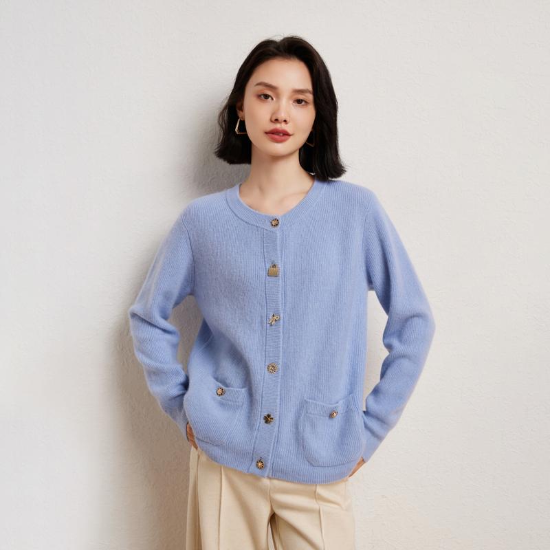 早秋款小香金属扣山羊绒针织开衫女圆领宽松显瘦毛衣外套外搭上衣