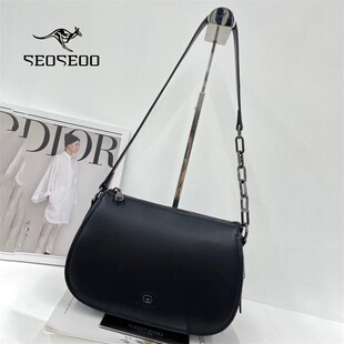 南澳九州袋鼠女包专柜正品真皮半圆包腋下包马鞍包单肩斜挎包潮流