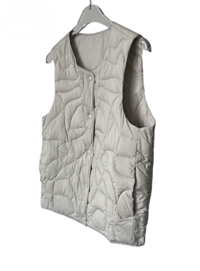 日系轻薄短款羽绒马甲女2026年冬季新款百搭坎肩内搭鹅绒保暖背心