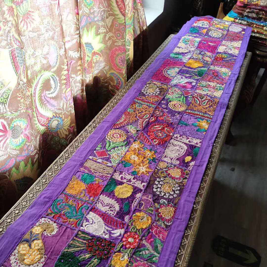 东南亚风格桌旗茶旗客厅墙挂毯卧室装饰床尾旗印度民族风手工绣片