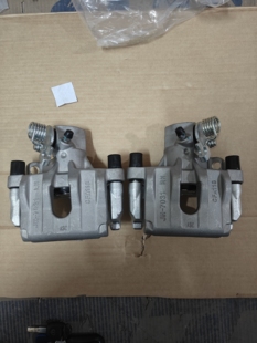 福特经典福克斯后分泵 刹车卡钳 后刹车分泵 刹车制动泵 精品配件