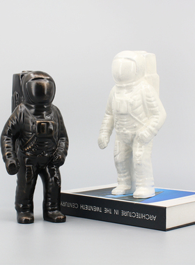 书柜软装宇航员太空人模型工艺品