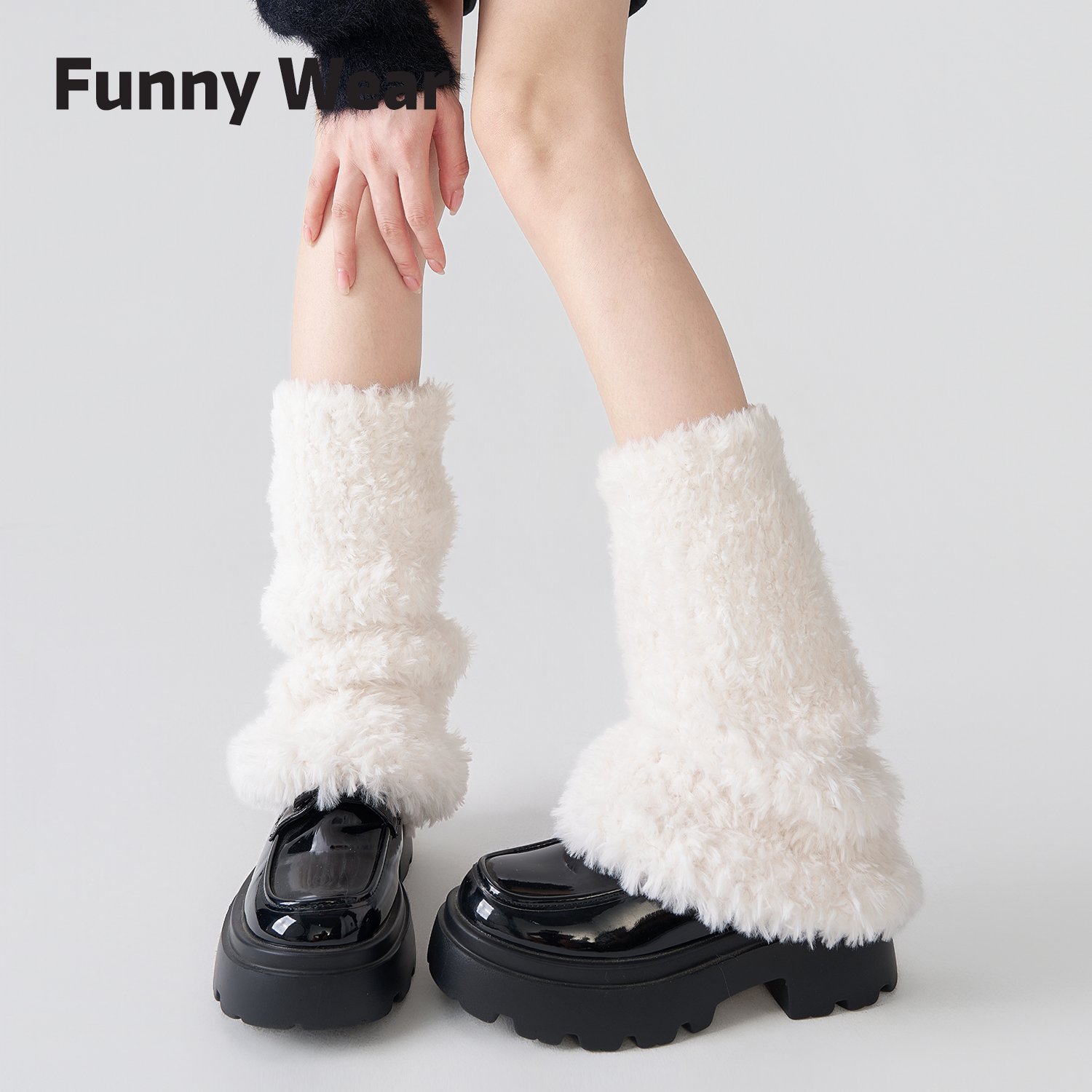 白色毛绒阔腿袜套秋冬季针织腿套