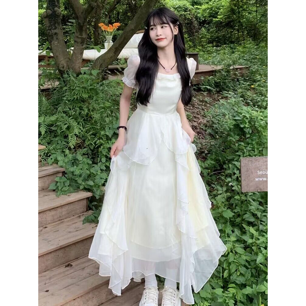 轻奢茶歇裙小众设计感方领收腰泡泡袖法式初恋温柔长裙仙女连衣裙