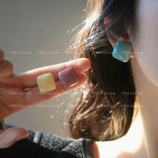 邮橘-兰若～简约百搭复古港风方形多巴胺马卡龙色耳环蚊香盘耳夹