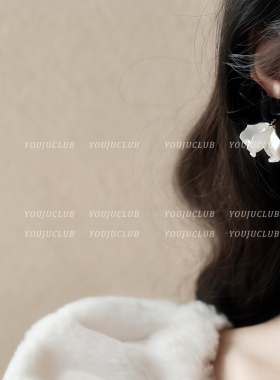 YOUJUclub-公主的裙摆~黑色丝绒蝴蝶结花瓣秋冬耳环蚊香盘耳夹女