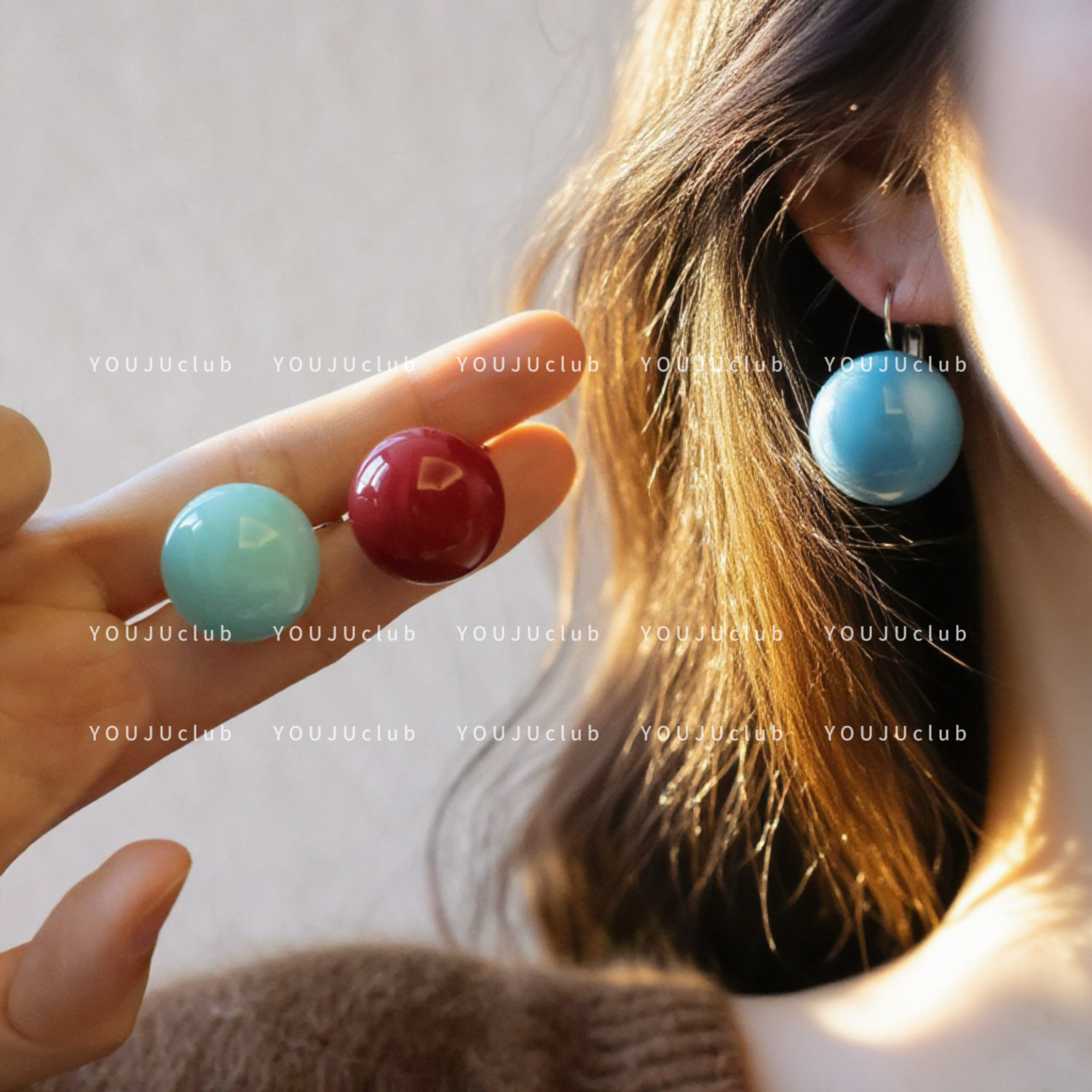 YOUJUclub-挂式彩球~复古个性湖蓝色夸张圆球简约百搭耳环耳扣女