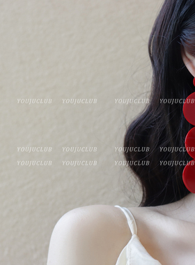 YOUJUclub-辣椒红 夸张时髦红色圆形长款复古港风耳环蚊香盘耳夹