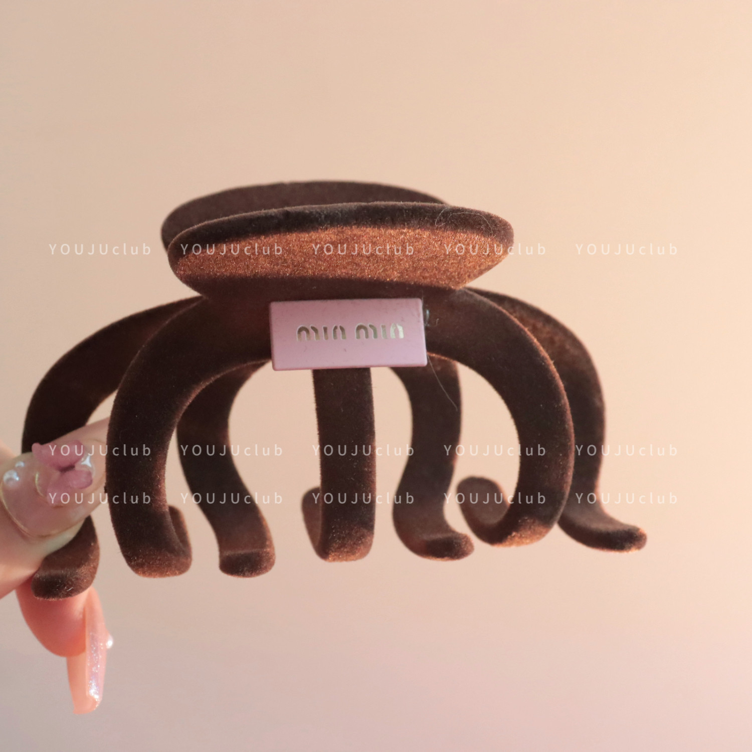 邮橘-咖色minmin~简约高级感丝绒法式气质抓夹大号秋冬后脑勺发夹,饰品/流行首饰/时尚饰品新,发饰,淘宝优惠券,粉丝福利购,淘宝优惠卷