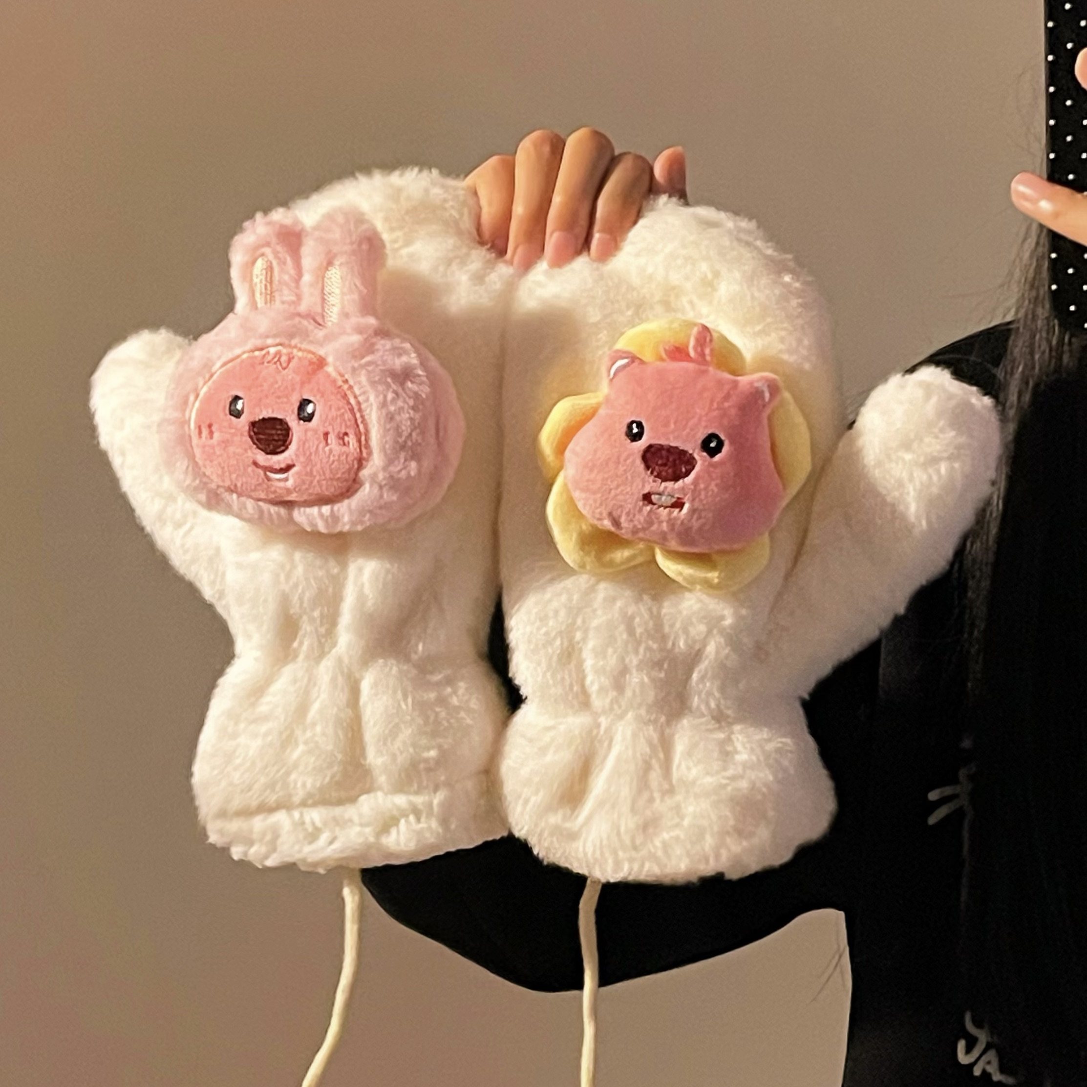 可爱露比loopy手套小海狸保暖