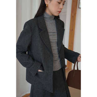 英伦复古风灰色宽松短款羊毛毛呢西装外套女呢子秋冬款通勤小个子