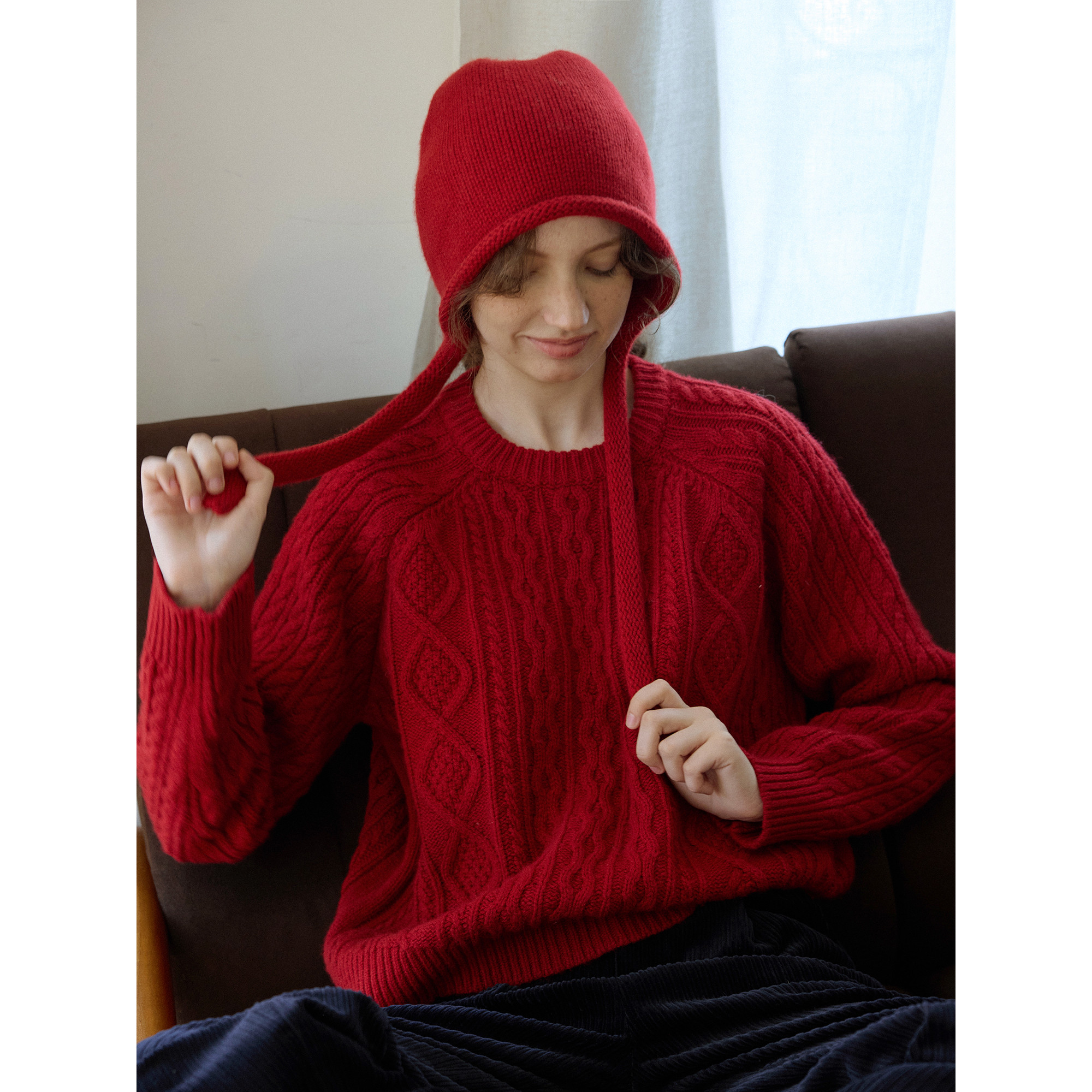 复古红色圆领粗棒针麻花宽松全羊毛针织衫毛衣女秋冬加厚保暖上衣