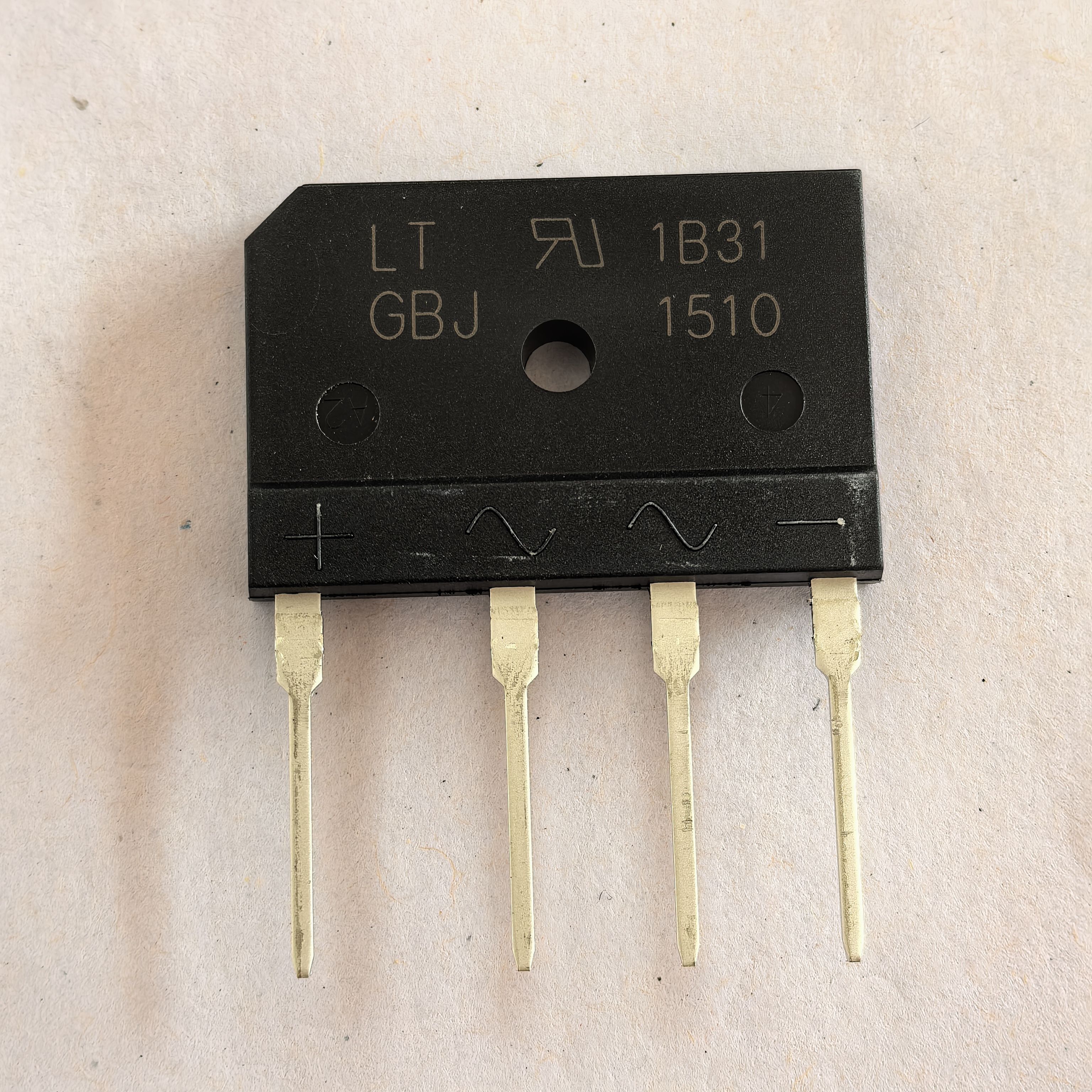 【15A桥堆】电磁炉桥堆 GBJ1510 GBJ1506 GBJ1508可替D15XB80 60