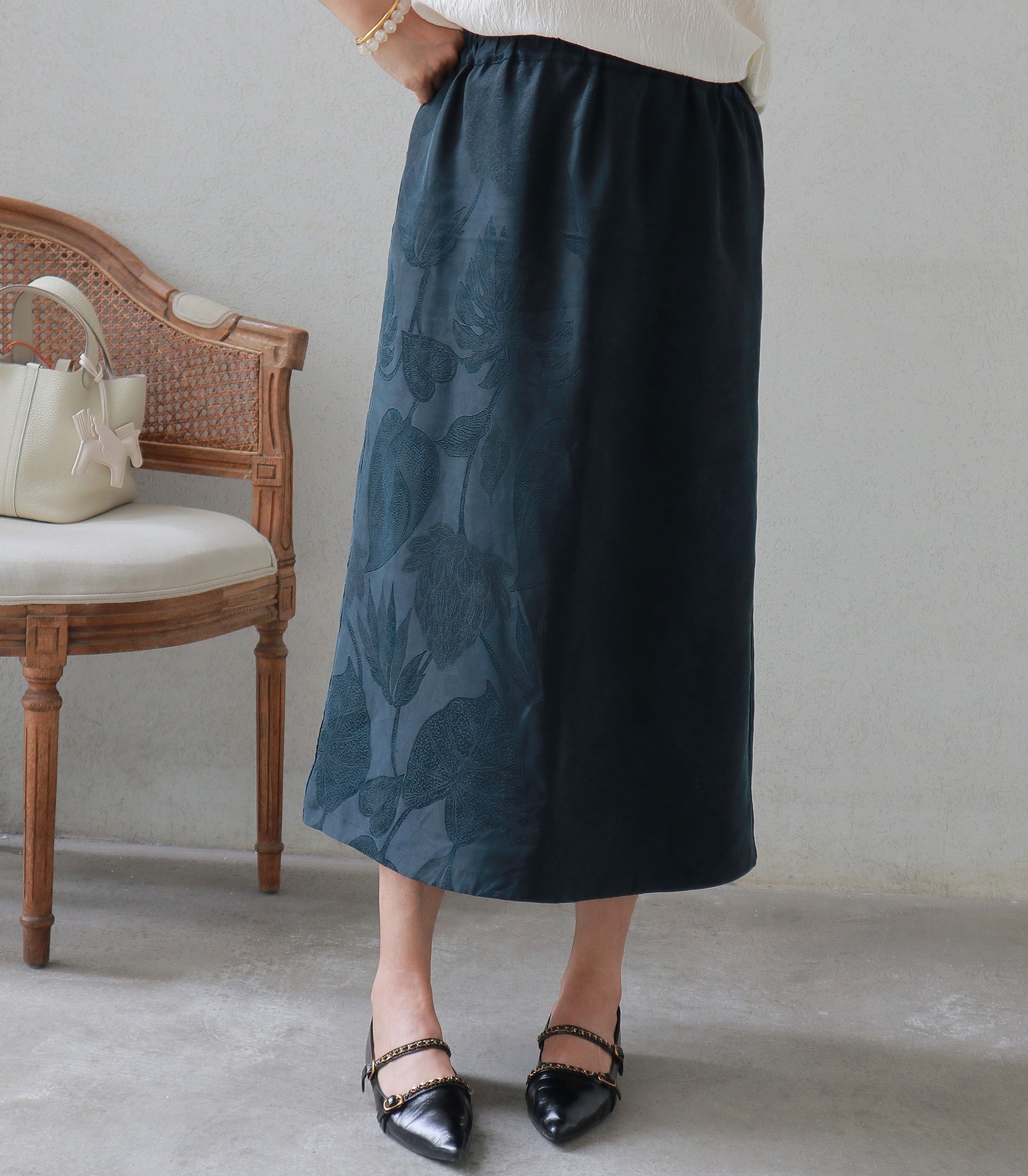 40姆米提花真丝香云纱 百搭优雅 开叉新中式半身裙