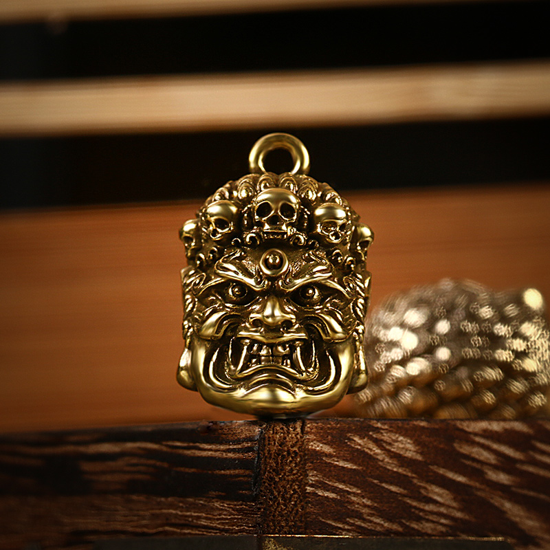 中国风复古黄铜本命佛钥匙挂件