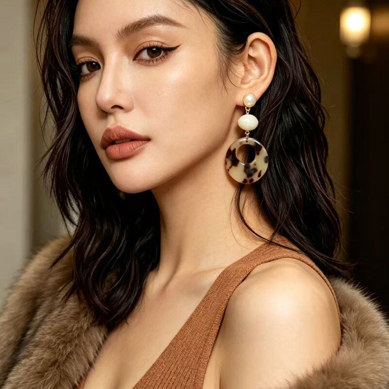 美拉德秋冬款豹纹镂空耳环时尚百搭气质设计感树脂晕染耳钉耳饰