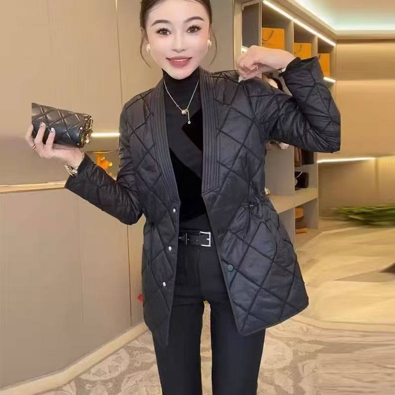 2025新款女式轻薄小棉袄冬天新款女装洋气时髦欧货小众棉服设计感