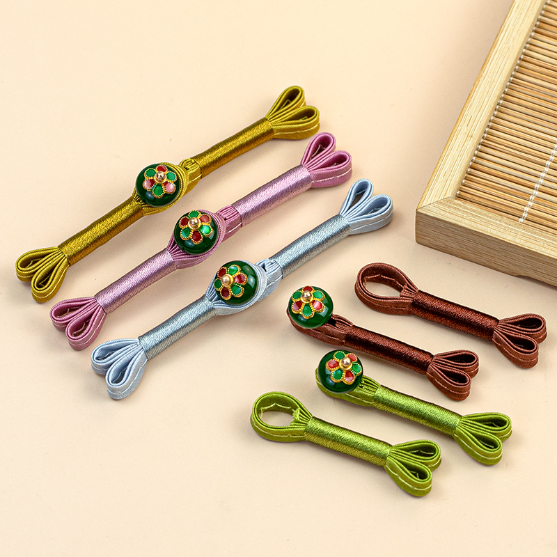 中式金属托花燕尾一字纽扣