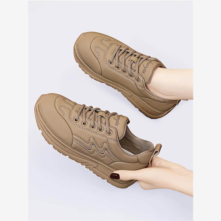 秋季颜值软底休闲鞋女2025新款平底防滑旅游鞋休闲健身舒适运动鞋