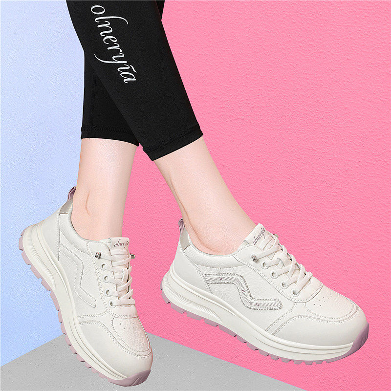 品牌小白鞋女2026新款爆款春秋厚底德训鞋软底不累脚运动休闲板鞋