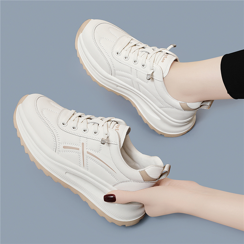 百搭运动鞋厚底舒适春秋款小白鞋软底休闲旅游鞋平底中老年女鞋子