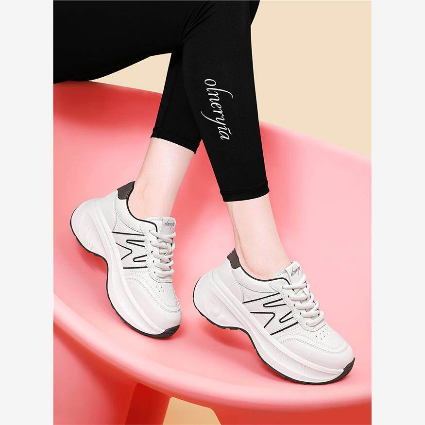 百搭运动鞋厚底舒适秋冬款小白鞋软底休闲旅游鞋平底中老年女鞋子