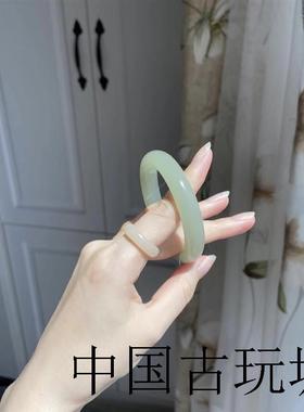 新疆和田玉色青玉手镯晴水女年轻款扁圆条玉石精选翡翠色贵妃玉镯