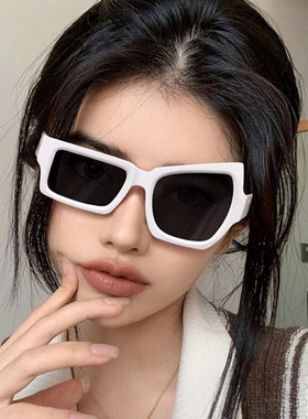 新款ins痞幼同款挑眉毛搞怪墨镜 个性不规则太阳眼镜大小眼太阳镜