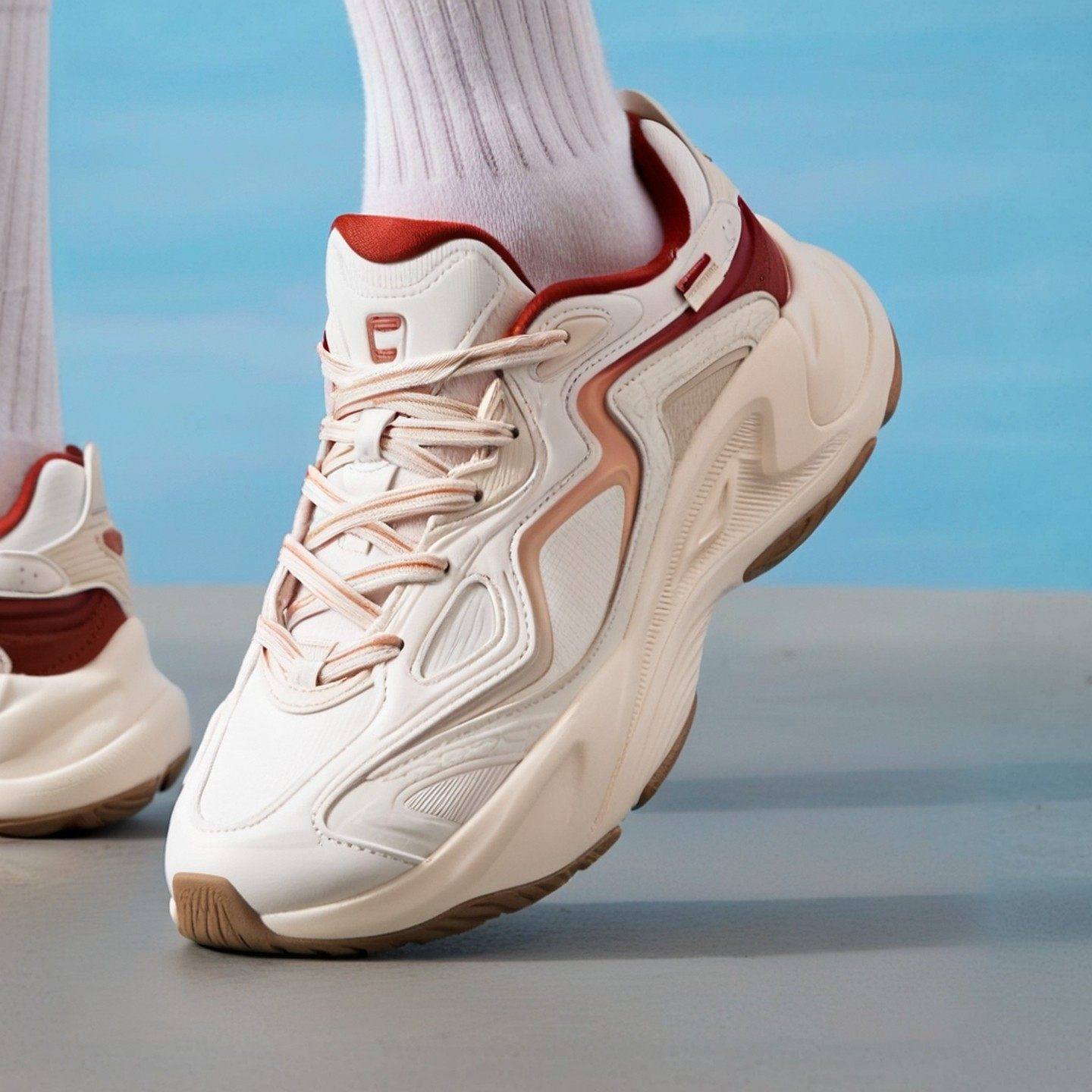 特步新春系列丨马上有钱弥繁休闲鞋女子增高轻便运动鞋复古老爹鞋,运动鞋new,跑步鞋,淘宝优惠券,粉丝福利购,淘宝优惠卷