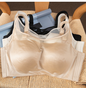 薄款光面乳胶无痕侧收上托抹胸