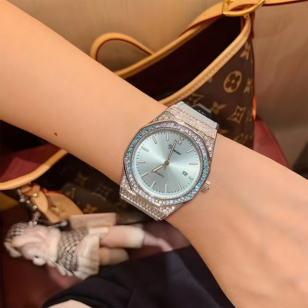 2025新款石英皮带手表女士女款