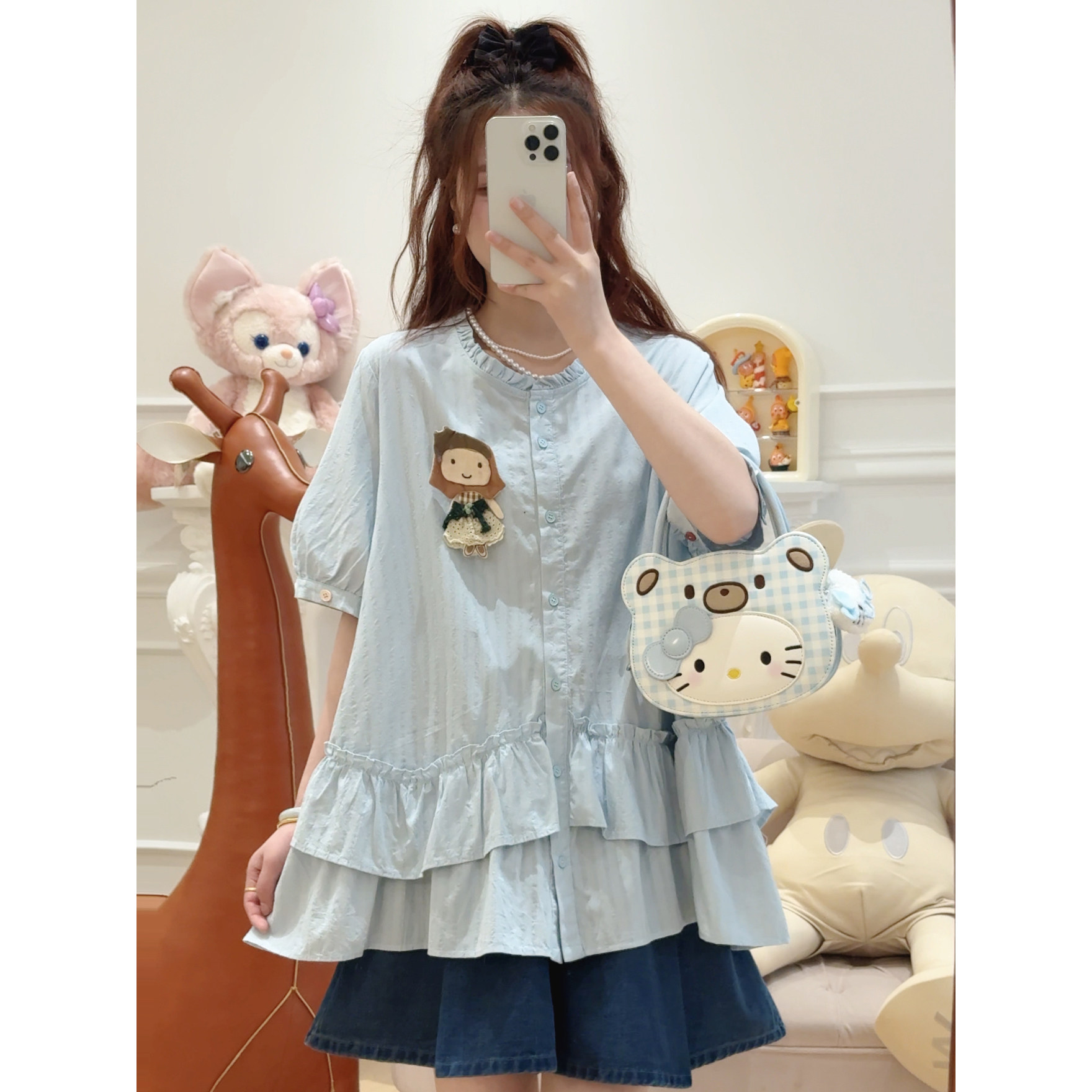 C5923暗纹彩扣荷叶边全开扣木耳边圆领短袖衬衫