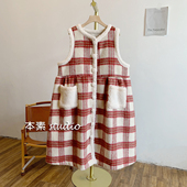 C2335加绒格纹双口袋全开扣圆领毛呢背心裙