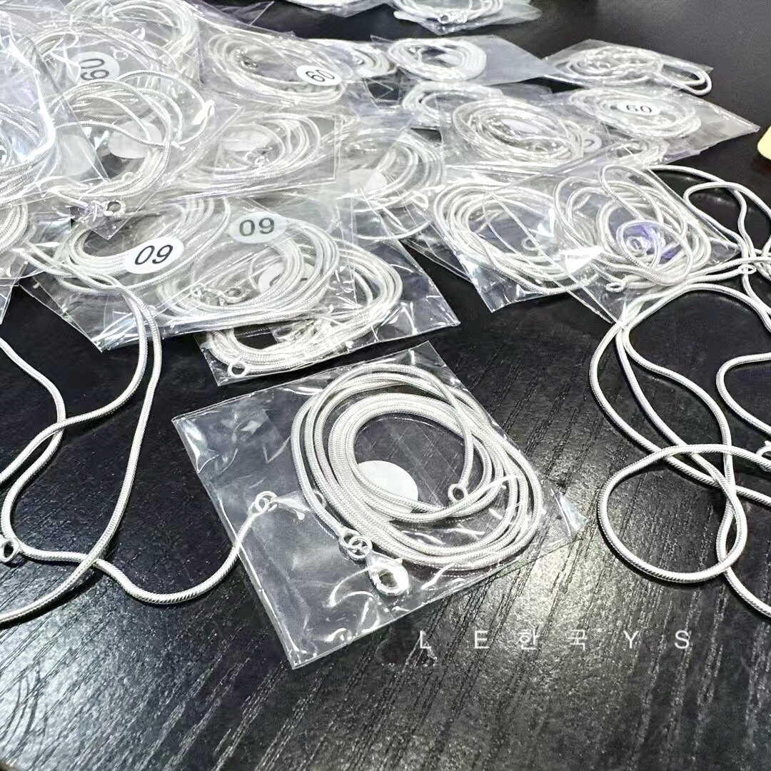 意大利进口蛇骨链s925纯银项链女简约百搭链条裸链素链长款毛衣链