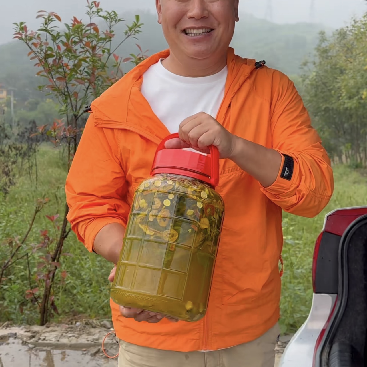 辛涛推荐自制冬季鲫鱼高浓度中草药小药酒饵料野钓黑坑诱鱼添加剂