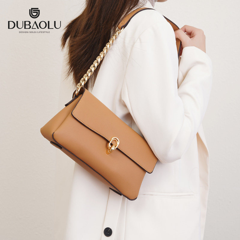 新款时尚法式简约百搭腋下包轻便通勤女包高级感翻盖单肩斜挎包