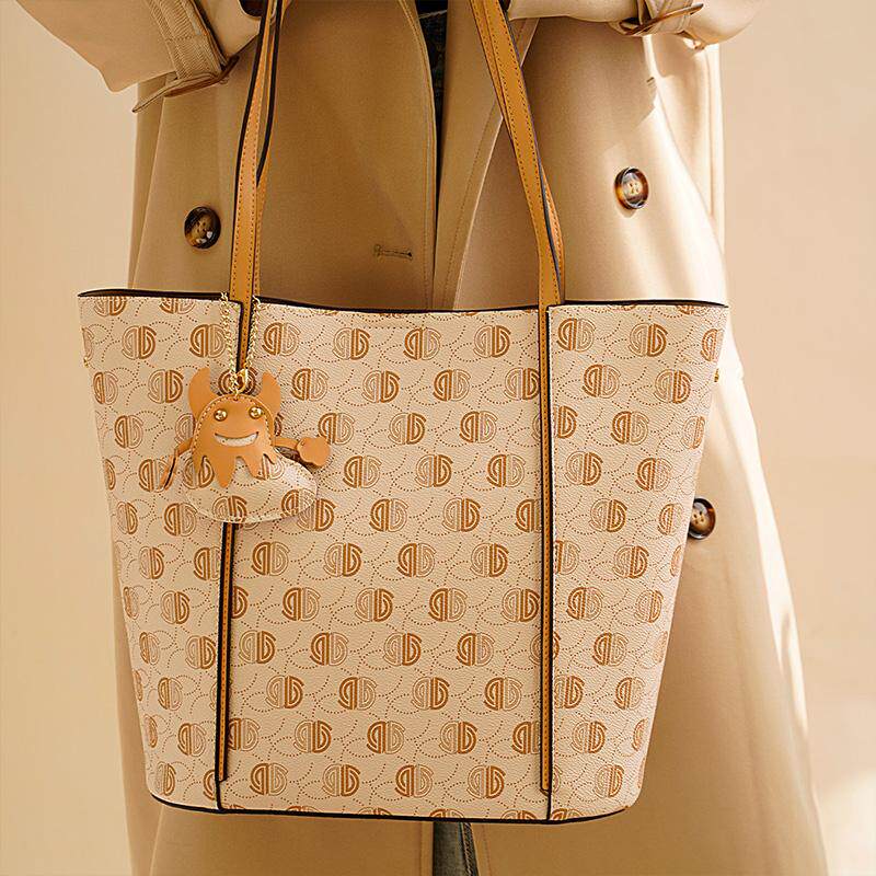 2026年新款女包时尚复古气质轻便大容量印花托特包通勤单肩手提包