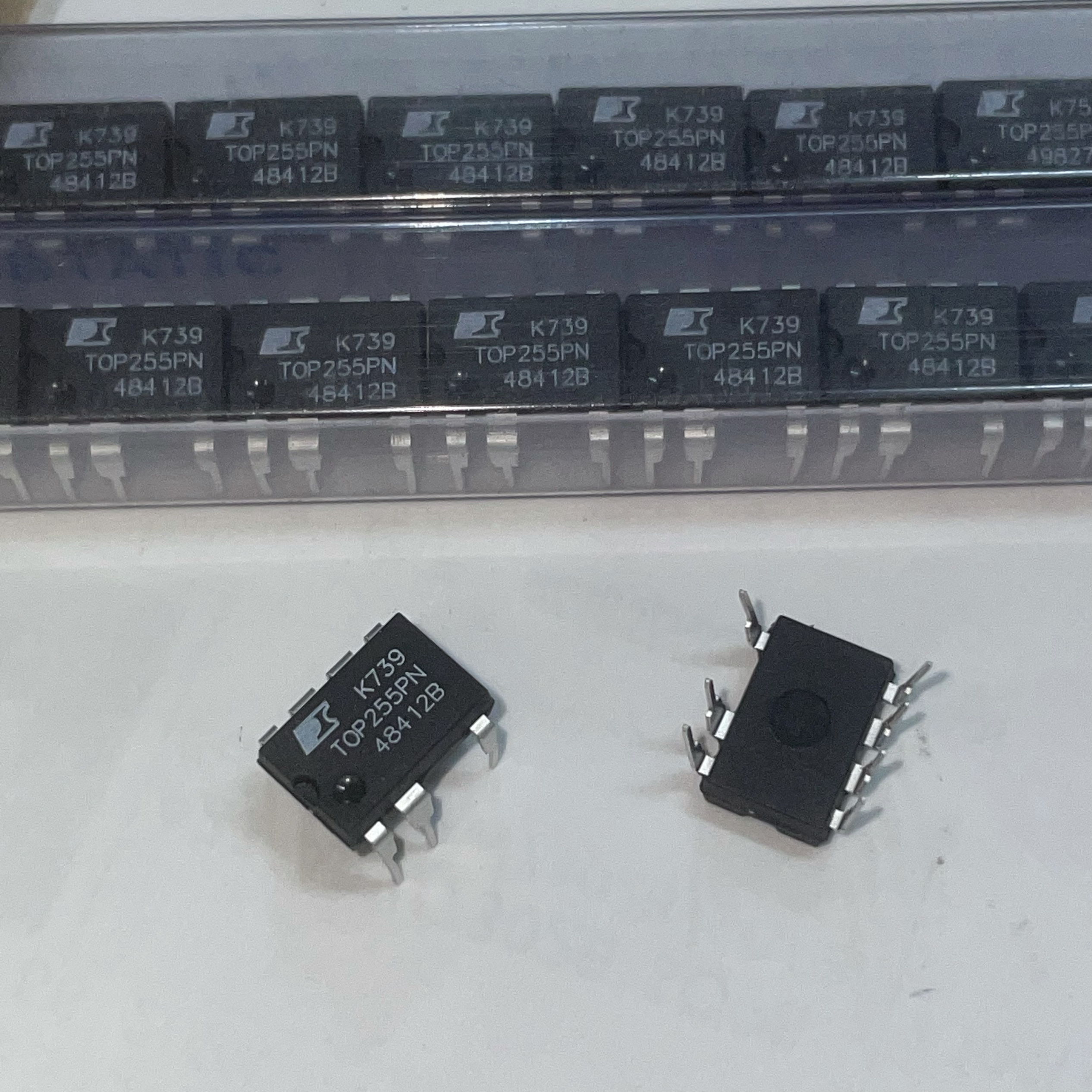 可直拍 TOP255P 直插DIP7 TOP255PN 电源管理芯片