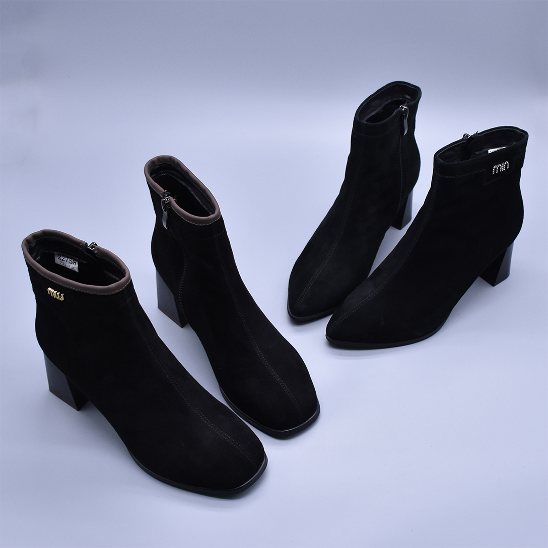 羊猄皮粗跟百搭瘦瘦靴