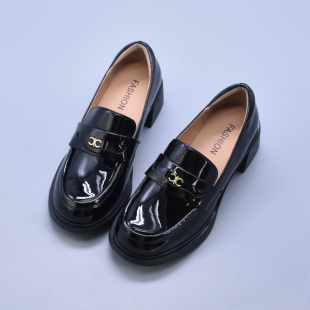 潮 休闲单鞋 春秋简约粗跟乐福鞋 女复古软底一脚蹬英伦风JK牛皮新款