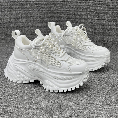 巨好看2026新款超火老爹鞋女夏季增高8cm透气网面厚底真皮小白鞋