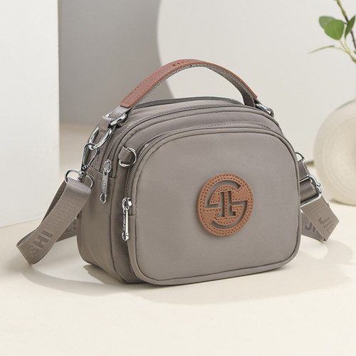 多层斜挎帆布单肩百搭尼龙潮女包