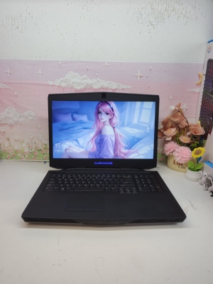 二手Alienware17 i7四核标压处理器，2G独显17.3大屏，16G内存